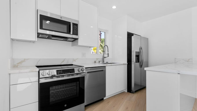 CHRISTINE WAY, 1ST FLOOR